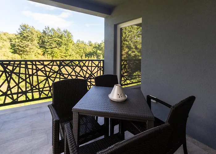 Cetri Hrasta Apartment